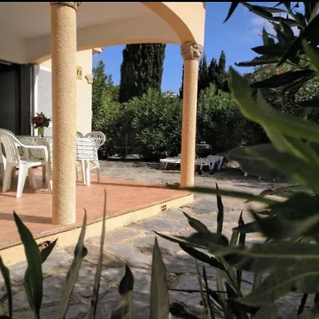 Casita Con Patio Cerca Del Mar L' Escala