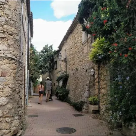 Casita Con Patio Cerca Del Mar דירה *
