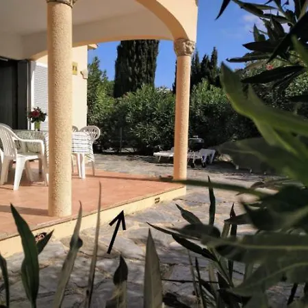 Apartment Casita Con Patio Cerca Del Mar